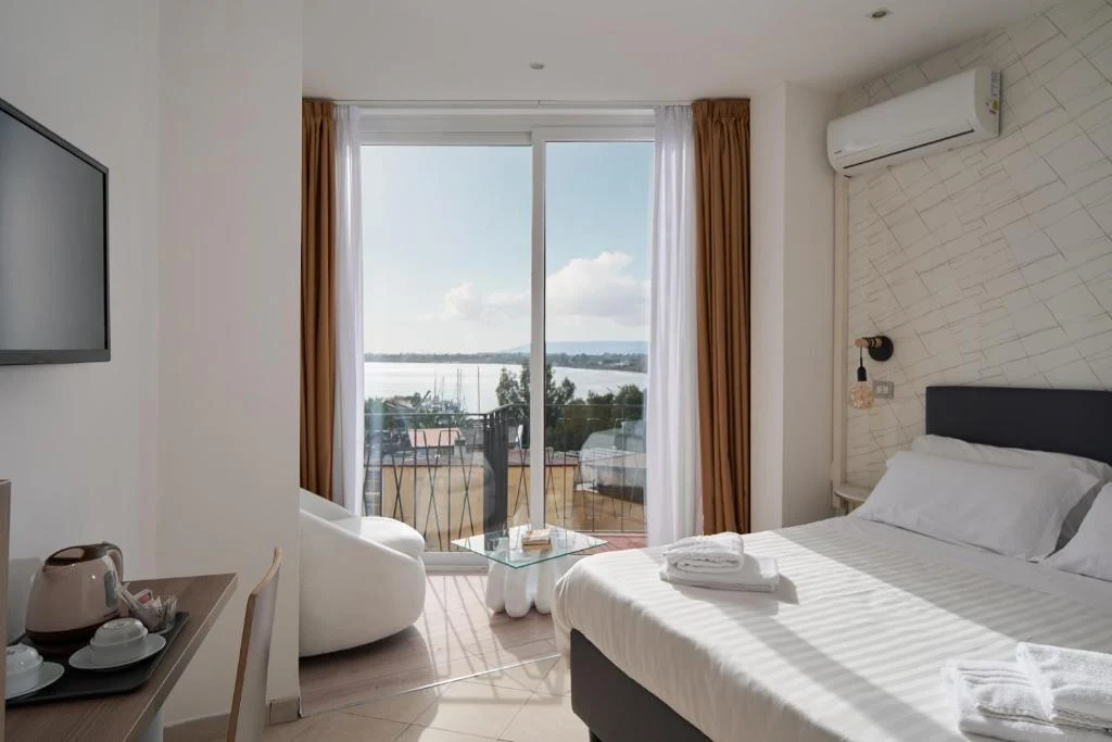 booking seaview room